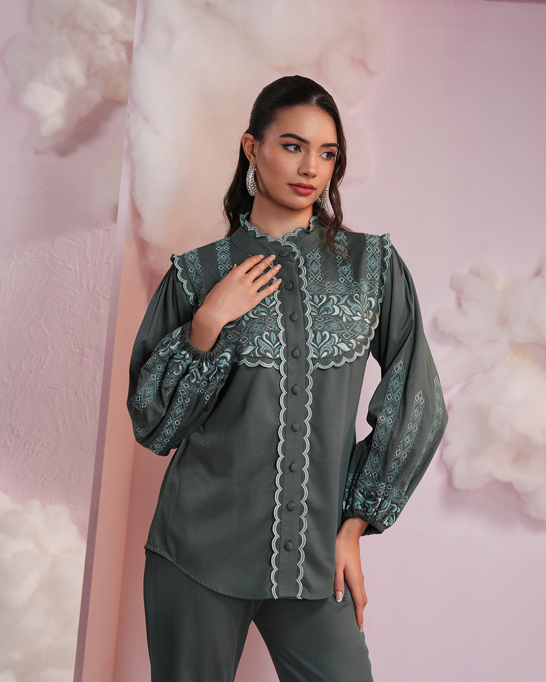 Cosmic whispers (Bottle Green)